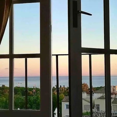 Charming Tower House With Amazing Sea Views Дом отдыха Марбелья
