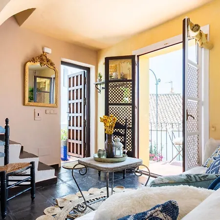 Charming Tower House With Amazing Sea Views Feriehus *