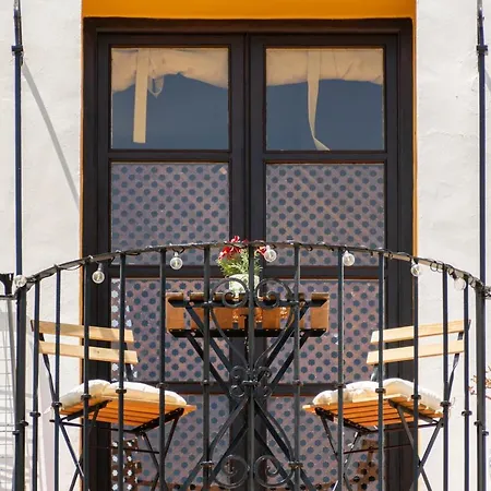 Feriehus Charming Tower House With Amazing Sea Views Marbella