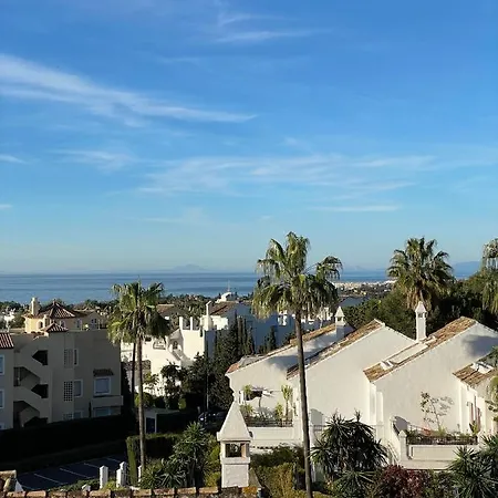 Charming Tower House With Amazing Sea Views Feriehus *